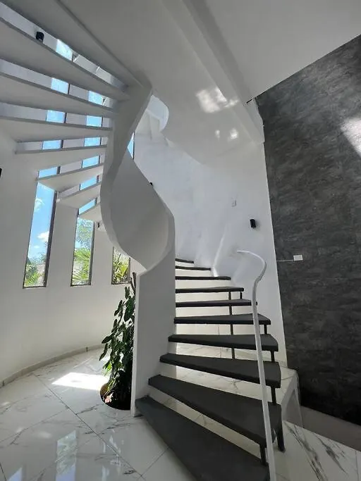 בית נופש קוזומל Luxurious Ocean View Villa